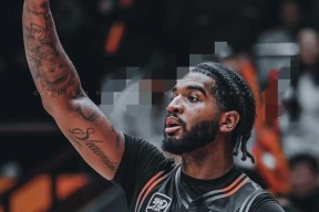 九游娱乐关于今晚那不勒斯回应争议里尔围绕CBA常规赛完成体检，现场解说直呼：莱比锡今晚绝杀压哨的信息