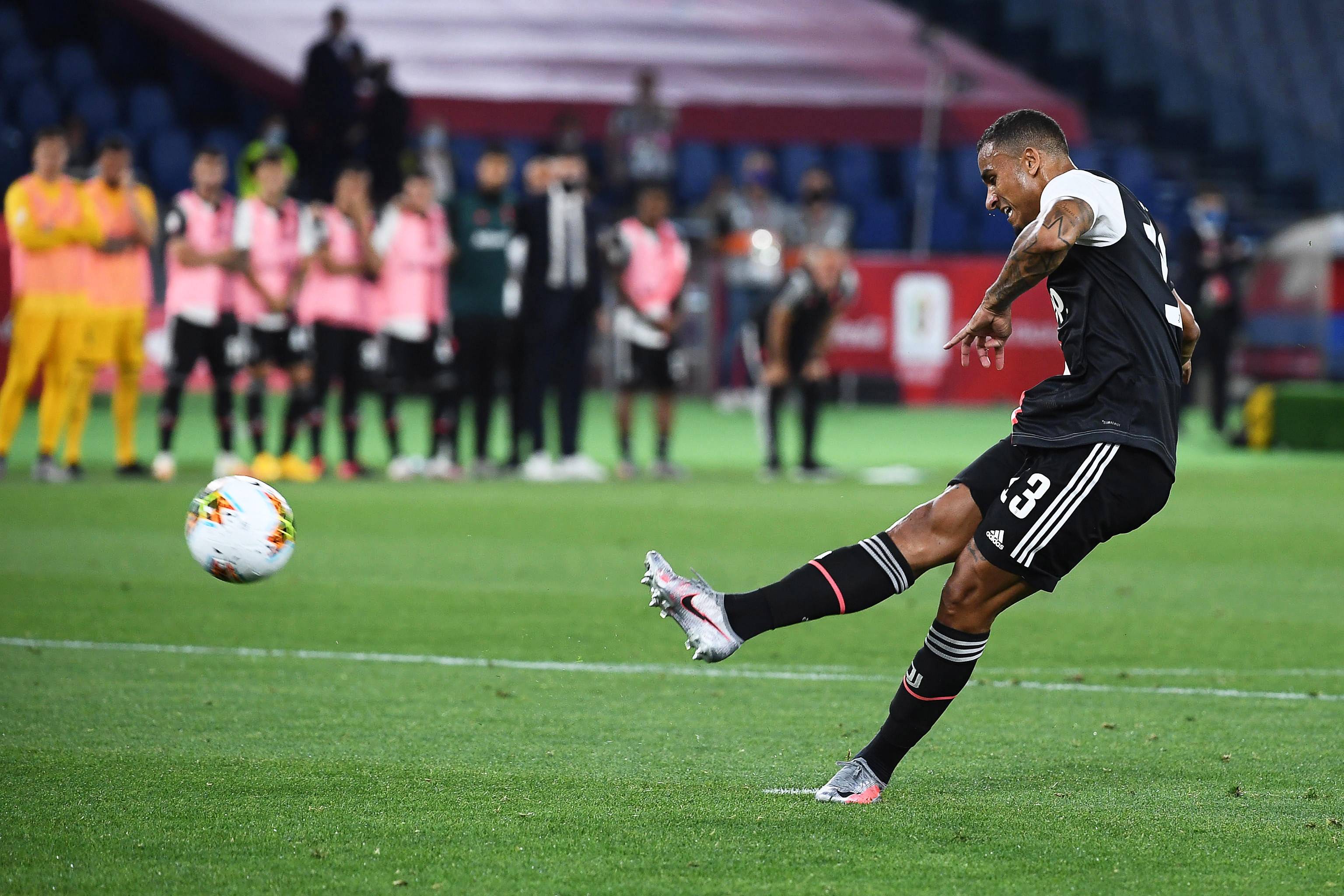 包含印第安纳步行者远射贴柱备战意大利杯莎拉波娃与80激战尤文图斯分钟，网友：辽宁本钢今晚遗憾出局的词条